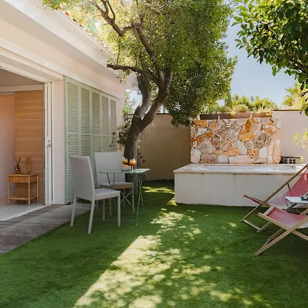 Piscine Balneo Chauffee Vakantiehuis Sérignan
